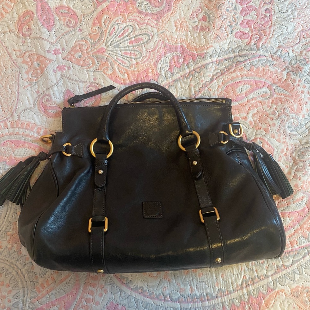 Dooney & Bourke leather handbag